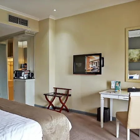 Hotel Dafam Semarang Exterior foto